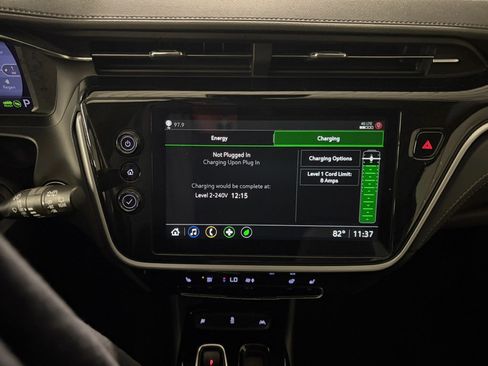 Used 2023 Chevrolet Bolt EUV LT w/ Comfort Package FWD image 39