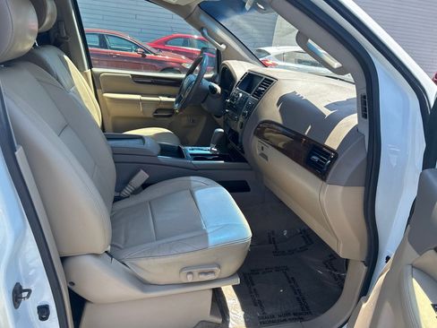 Used 2014 Nissan Armada SL w/ Moonroof Package AWD/4WD image 14