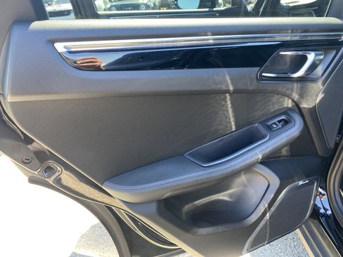 Used 2015 Porsche Macan S w/ Premium Package Plus AWD/4WD image 18