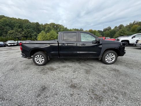 Used 2022 Chevrolet Silverado 1500 Custom AWD/4WD image 8