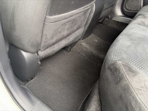 Used 2015 Nissan Altima 2.5 SV FWD image 13