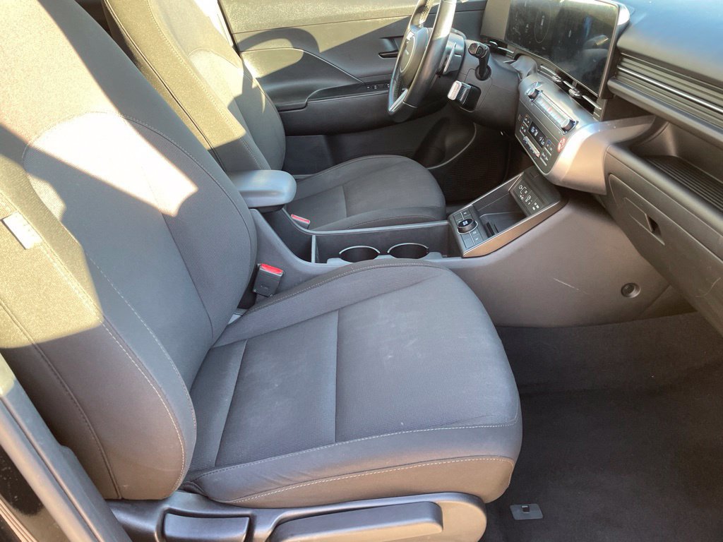 Used 2024 Hyundai Kona SEL w/ Convenience Package FWD image 27