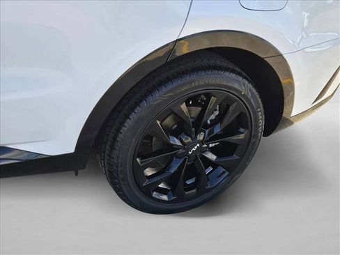 Used 2022 Kia Sorento SX image 25