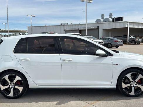 Used 2016 Volkswagen GTI SE w/ Lighting Package (SEL) FWD image 6