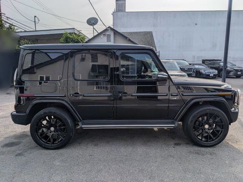Used 2022 Mercedes-Benz G 550 image 2
