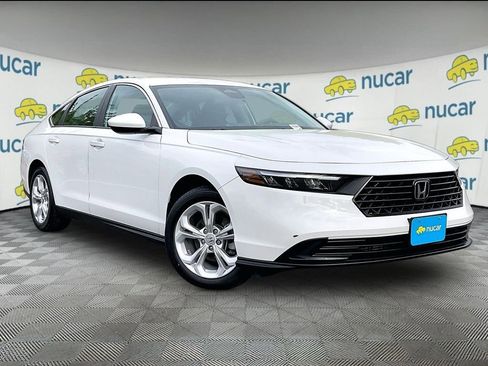 Used 2025 Honda Accord LX image 1