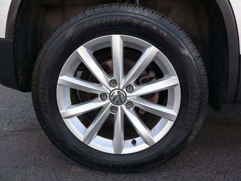 Used 2017 Volkswagen Tiguan Wolfsburg Edition AWD/4WD image 44
