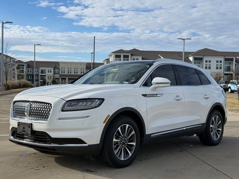 Used 2022 Lincoln Nautilus Reserve w/ Cargo Utility Package image 3