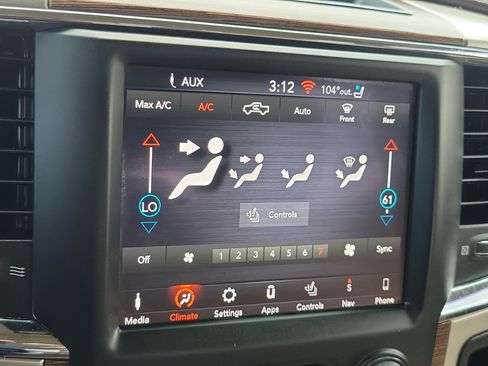 Used 2019 RAM 1500 Laramie w/ Convenience Group RWD image 19
