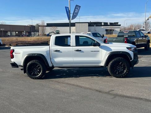Certified 2025 Chevrolet Colorado Trail Boss AWD/4WD image 5