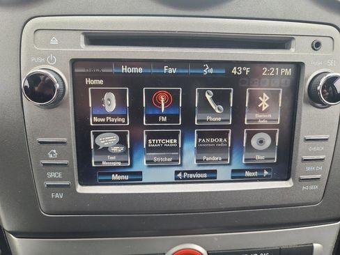 Used 2014 Chevrolet Captiva Sport LT w/ Convenience Package image 18