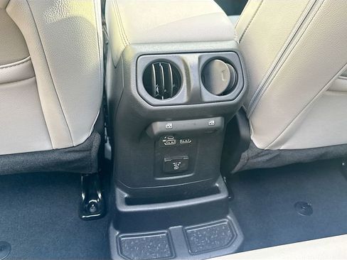 Used 2023 Jeep Wrangler Unlimited Sahara AWD/4WD image 28