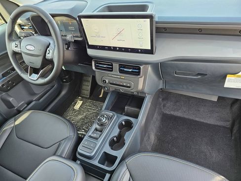 Used 2026 Ford Maverick Lobo AWD/4WD image 9