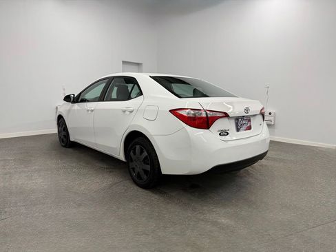 Used 2015 Toyota Corolla LE image 6