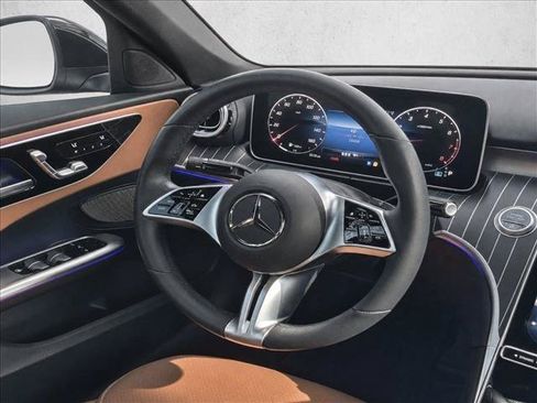 Used 2023 Mercedes-Benz C 300 Sedan image 23