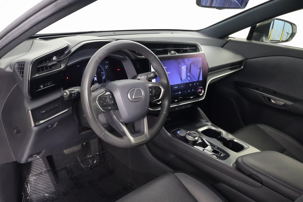 Used 2023 Lexus RZ 450e Premium w/ Technology Package AWD/4WD image 7