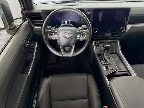 Used 2024 Lexus GX 550 image 24