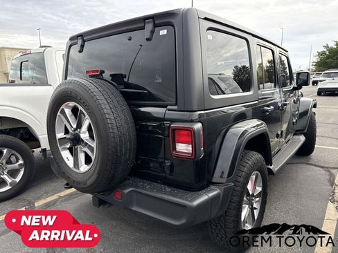 Used 2021 Jeep Wrangler Unlimited Sahara AWD/4WD image 19