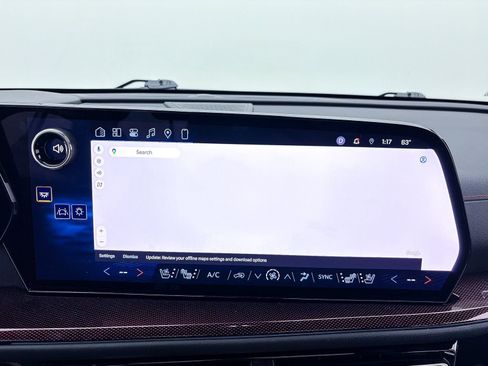 Used 2024 Chevrolet Traverse RS w/ LPO, Floor Liner Package AWD/4WD image 8