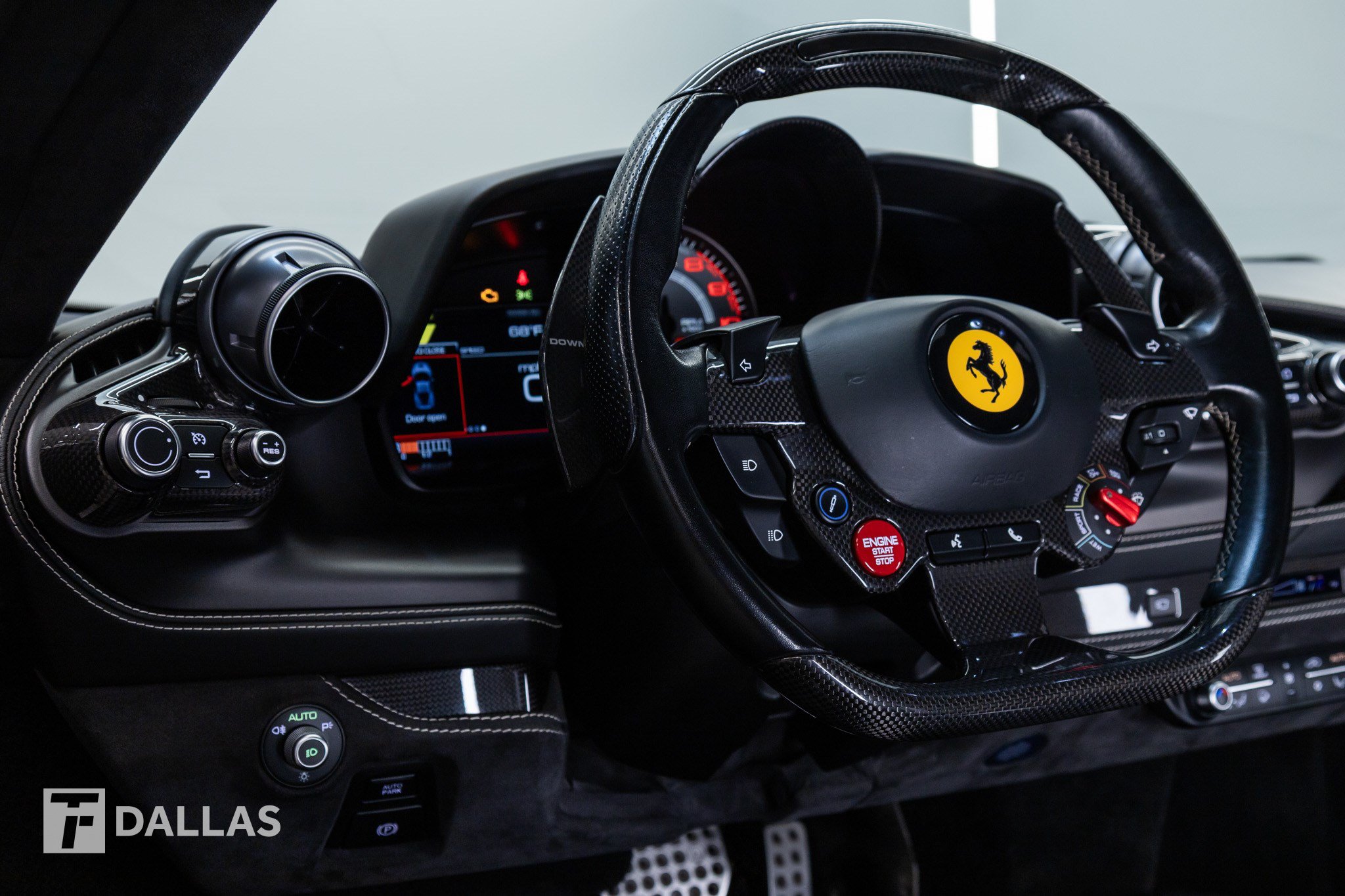 Used 2020 Ferrari F8 Tributo RWD image 34