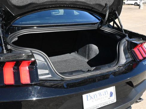 Used 2024 Ford Mustang Premium image 20