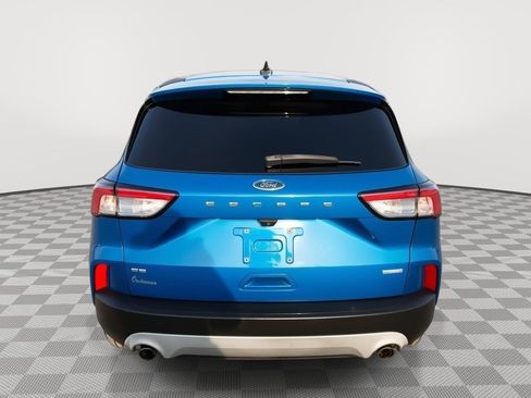 Used 2020 Ford Escape SE image 4