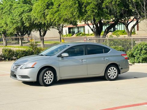 Used 2013 Nissan Sentra S FWD image 4