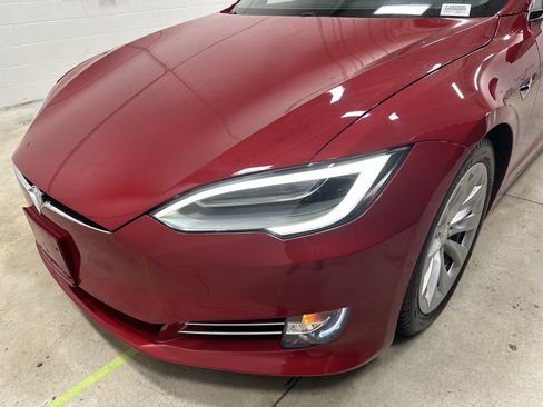 Used 2017 Tesla Model S 75D image 6