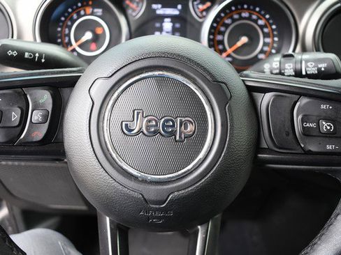 Used 2018 Jeep Wrangler Unlimited Sport S image 30