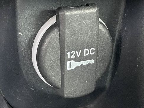 Used 2022 Dodge Charger SXT RWD image 19