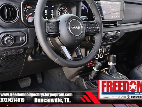 Certified 2026 Jeep Wrangler Unlimited Rubicon AWD/4WD image 26