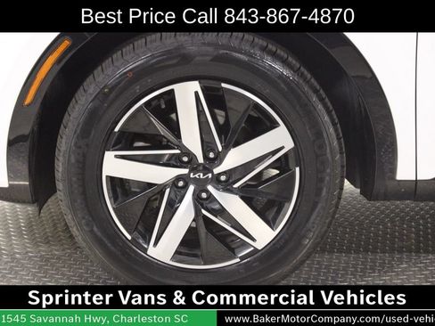 Used 2023 Kia Sorento S w/ Panoramic Sunroof Package FWD image 16