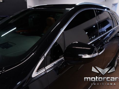 Used 2021 Cadillac XT5 Premium Luxury image 13