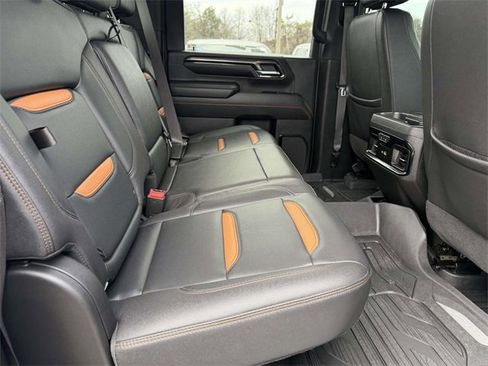 Used 2024 GMC Sierra 2500 AT4 w/ AT4 Premium Plus Package image 8