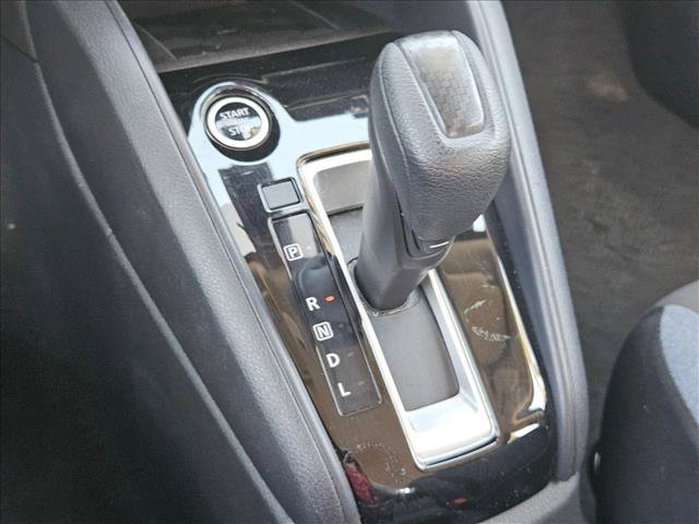 Used 2025 Nissan Versa SV FWD image 21