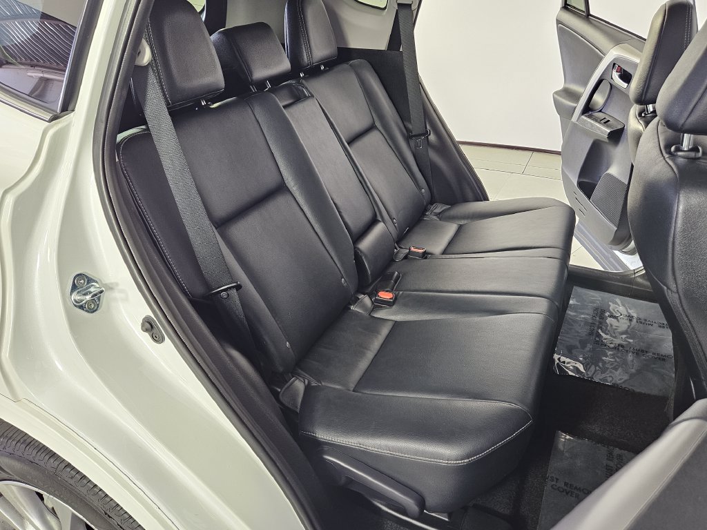 Used 2017 Toyota RAV4 Platinum w/ All Weather Liner Package FWD image 20
