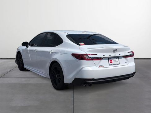 Used 2025 Toyota Camry SE w/ Multimedia Upgrade Package FWD image 4