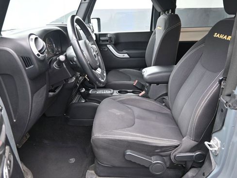 Used 2014 Jeep Wrangler Sahara w/ Connectivity Group AWD/4WD image 12