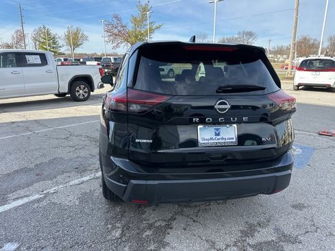Used 2024 Nissan Rogue SV image 26
