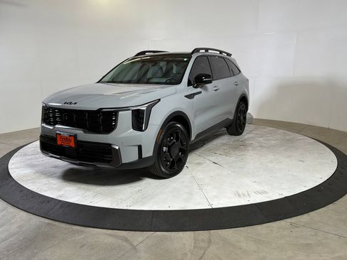 Used 2025 Kia Sorento X-Line EX AWD/4WD image 3