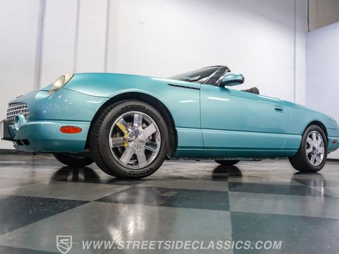 Used 2002 Ford Thunderbird image 23