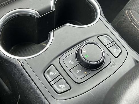 Used 2020 GMC Terrain SLE w/ Driver Convenience Package image 25