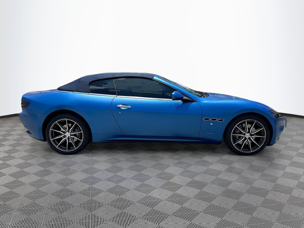Used 2012 Maserati GranTurismo Convertible RWD image 5