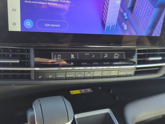 Used 2026 Toyota Sienna Platinum AWD/4WD image 19