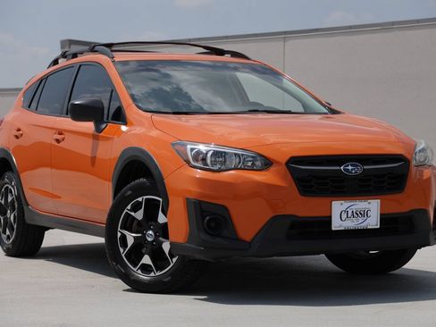 Used 2018 Subaru Crosstrek 2.0i AWD/4WD image 2