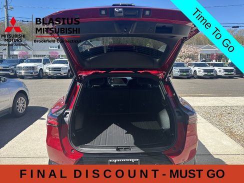 Used 2025 Chevrolet Equinox EV LT w/ Convenience Package FWD image 8