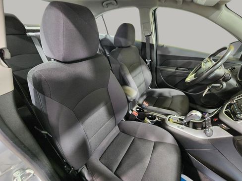 Used 2014 Chevrolet Cruze LT image 21