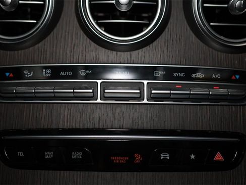 Used 2020 Mercedes-Benz GLC 300 4MATIC Coupe image 37