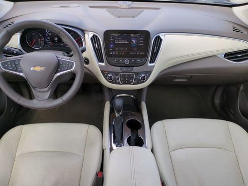 Used 2024 Chevrolet Malibu LT image 16