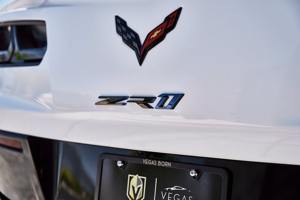 Used 2019 Chevrolet Corvette ZR1 RWD image 17